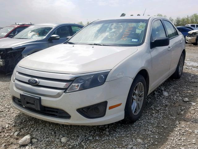 3FAHP0GA5CR350599 - 2012 FORD FUSION S WHITE photo 2