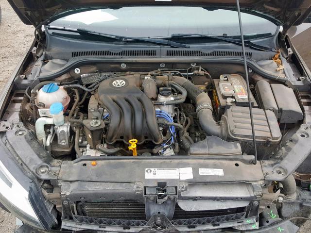3VW2K7AJ8DM371300 - 2013 VOLKSWAGEN JETTA BASE BROWN photo 7