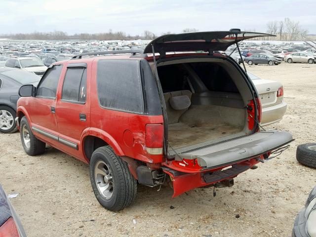 1GNCS13W4YK201999 - 2000 CHEVROLET BLAZER RED photo 3