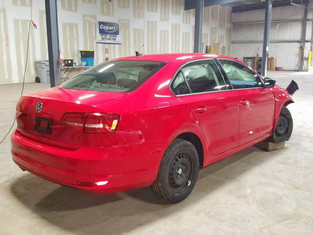3VW2K7AJ4FM311467 - 2015 VOLKSWAGEN JETTA BASE RED photo 4