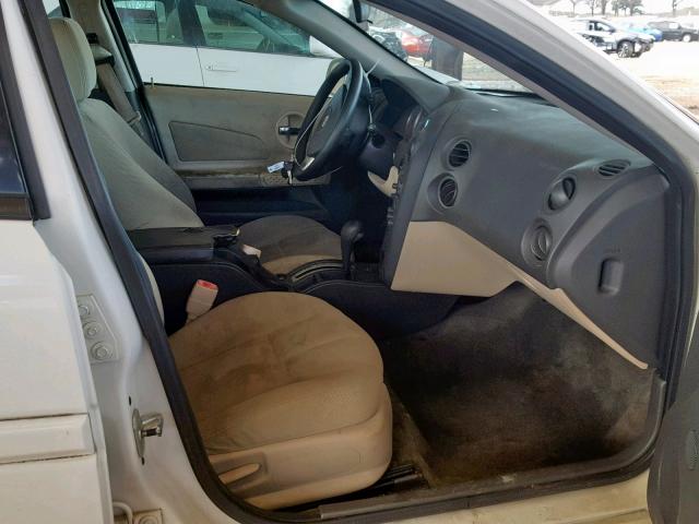 2G2WP522451341645 - 2005 PONTIAC GRAND PRIX WHITE photo 5