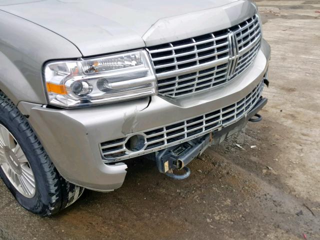 5LMFU28508LJ17719 - 2008 LINCOLN NAVIGATOR Gümüş foto 9