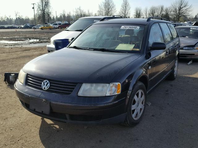 WVWHH63BX1E038268 - 2001 VOLKSWAGEN PASSAT GLS BLACK photo 2