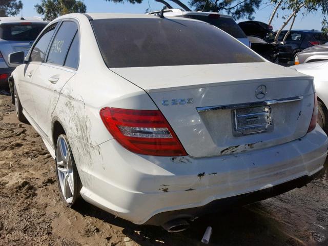 WDDGF4HB2CR195129 - 2012 MERCEDES-BENZ C 250 WHITE photo 3