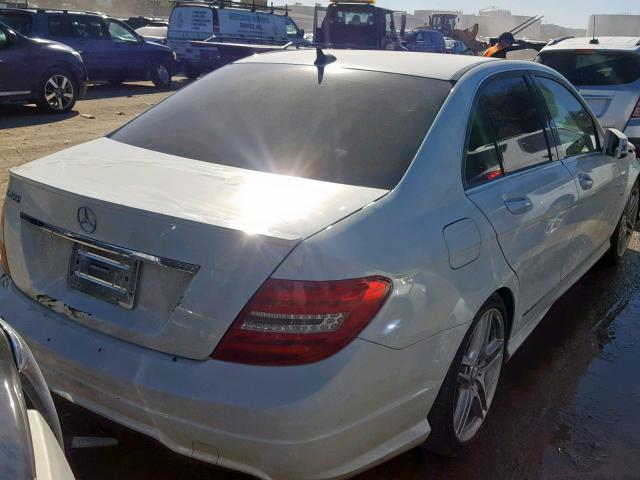 WDDGF4HB2CR195129 - 2012 MERCEDES-BENZ C 250 WHITE photo 4