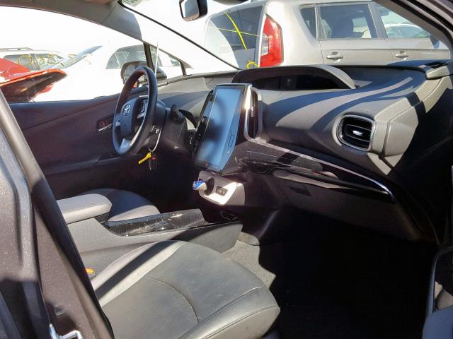 JTDKARFP3H3013205 - 2017 TOYOTA PRIUS PRIM 灰色 照片 5