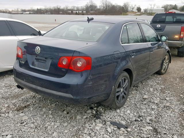 3VWDT71K56M690784 - 2006 VOLKSWAGEN JETTA TDI BLUE photo 4