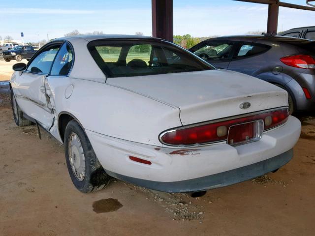 1G4GD22K1S4709492 - 1995 BUICK RIVIERA WHITE photo 3