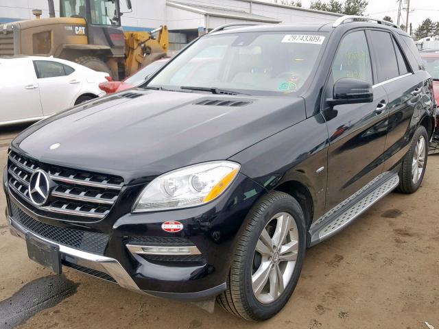 4JGDA5HBXCA025807 - 2012 MERCEDES-BENZ ML 350 4MA BLACK photo 2