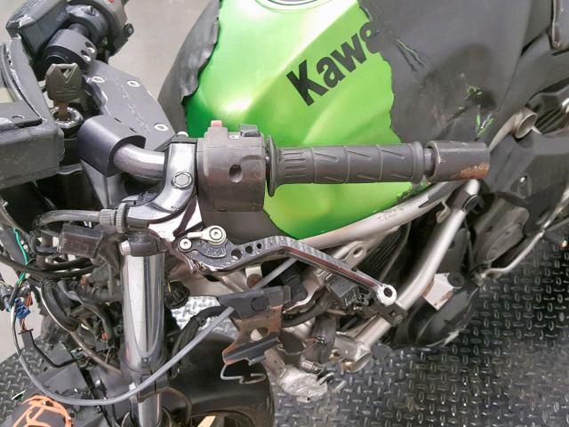 JKAEXEC109DA29598 - 2009 KAWASAKI EX650 C 黑色 照片 12