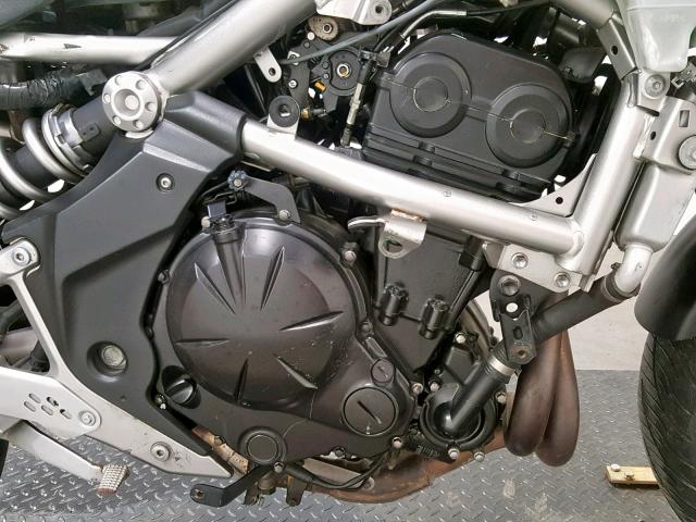 JKAEXEC109DA29598 - 2009 KAWASAKI EX650 C 黑色 照片 5