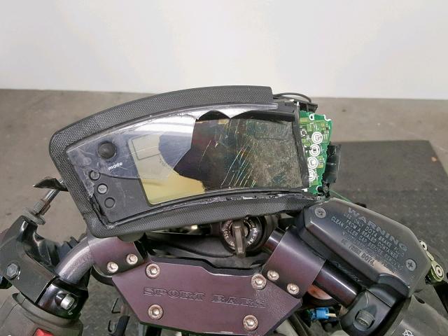 JKAEXEC109DA29598 - 2009 KAWASAKI EX650 C 黑色 照片 7