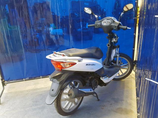 REGBS1D05GXAE1840 - 2016 OTHER MOPED WHITE photo 4