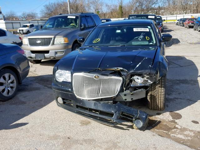 2C3LA73W56H258171 - 2006 CHRYSLER 300C SRT-8 BLACK photo 9