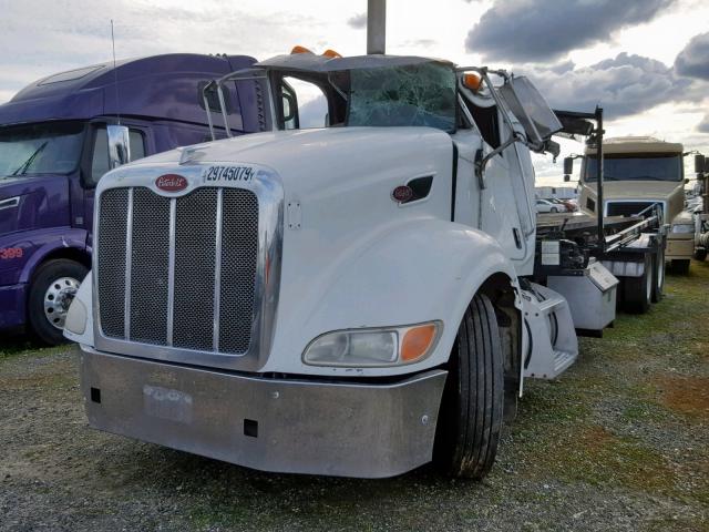 1XPHD49X2AD793096 - 2010 PETERBILT 386 WHITE photo 2