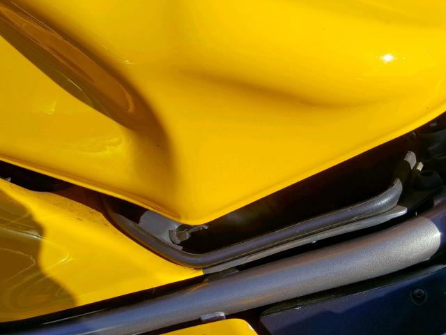 ZDM1SB3R11B009224 - 2001 DUCATI 748 YELLOW photo 10