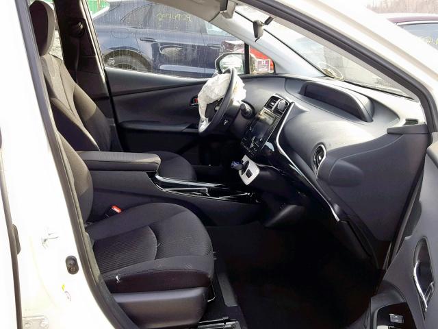 JTDKARFP2J3081355 - 2018 TOYOTA PRIUS PRIM თეთრი ფოტო 5