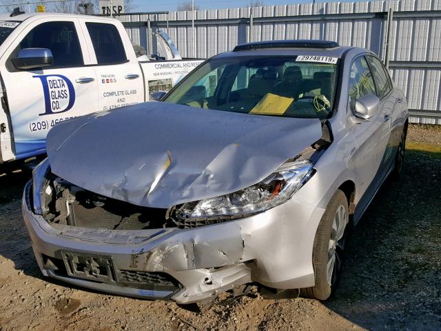 1HGCR6F72FA011211 - 2015 HONDA ACCORD HYB SILVER photo 2