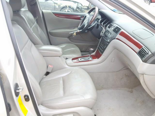 JTHBF30G525018553 - 2002 LEXUS ES 300 CREAM photo 5