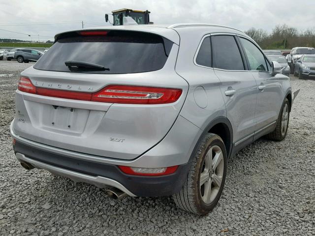 5LMCJ1C99HUL55434 - 2017 LINCOLN MKC PREMIE SILVER photo 4