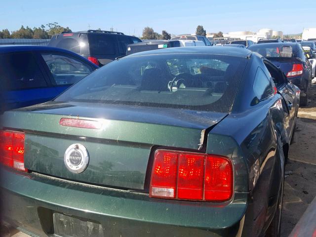 1ZVHT82H685202297 - 2008 FORD MUSTANG GT GREEN photo 4