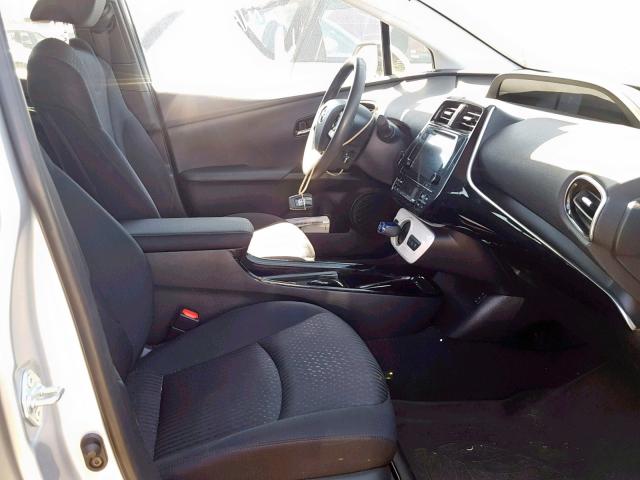 JTDKARFP1H3001098 - 2017 TOYOTA PRIUS PRIM 银色 照片 5