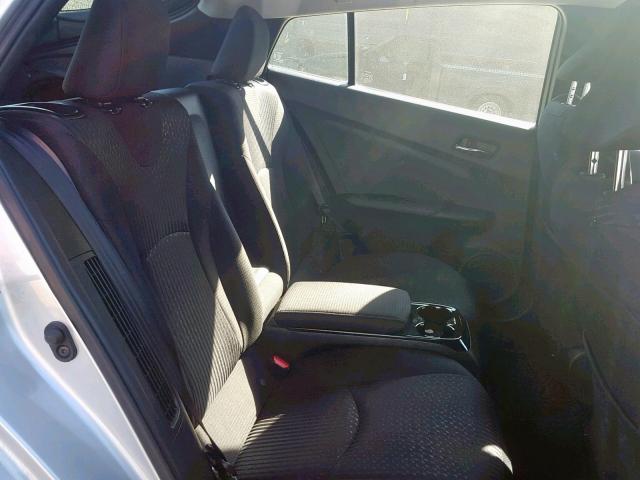 JTDKARFP1H3001098 - 2017 TOYOTA PRIUS PRIM 银色 照片 6