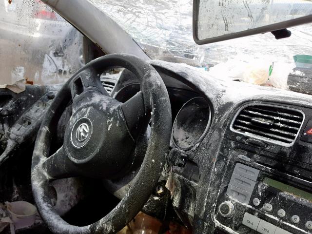 WVWDB7AJ5AW269959 - 2010 VOLKSWAGEN GOLF 黑色 照片 8