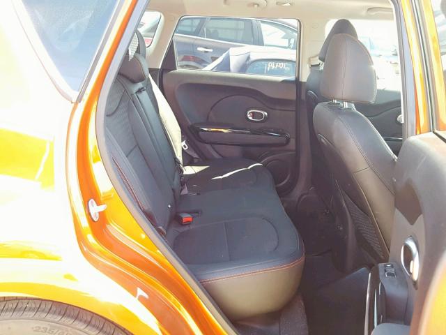 KNDJX3AA2J7586878 - 2018 KIA SOUL ! ORANGE photo 6