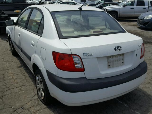 KNADE123X66133108 - 2006 KIA RIO WHITE photo 3