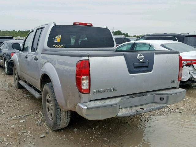 1N6AD07U88C401904 - 2008 NISSAN FRONTIER C SILVER photo 3