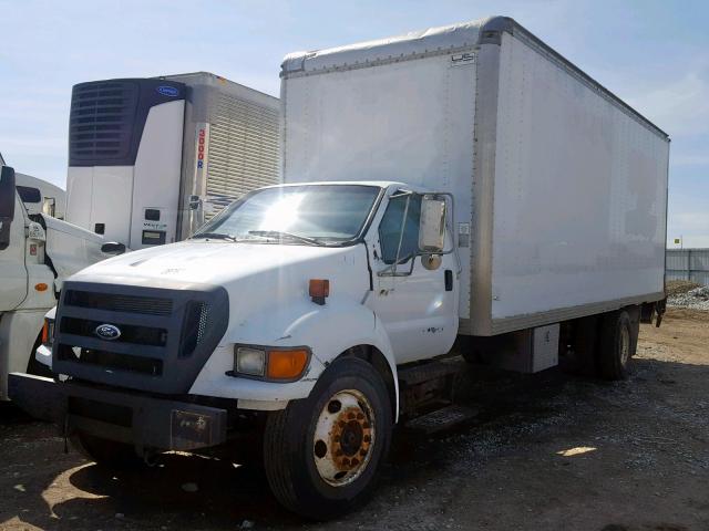 3FRWF65294V610100 - 2004 FORD F650 SUPER WHITE photo 2