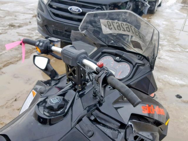 2BPSUEGB1GV000257 - 2016 SKI DOO MXZ BLACK photo 5