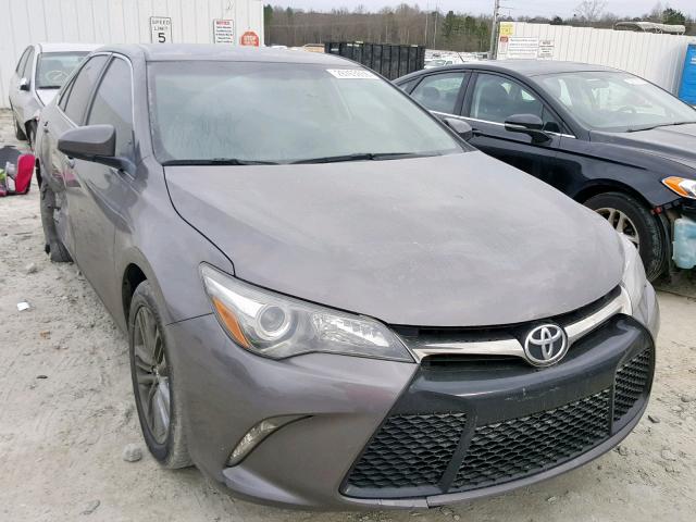 4T1BF1FK0HU320585 - 2017 TOYOTA CAMRY LE GRAY photo 1