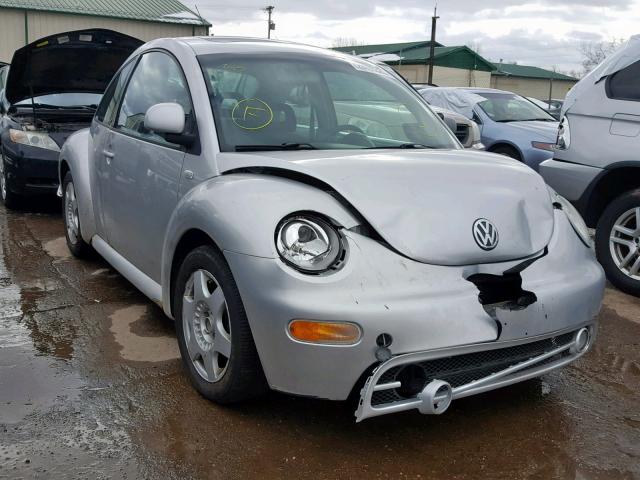 3VWCA21C8YM405771 - 2000 VOLKSWAGEN NEW BEETLE Silber Foto 1