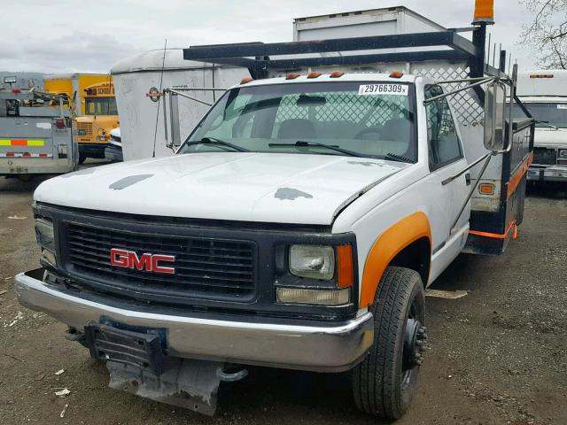 1GDJK34J0YF426973 - 2000 GMC SIERRA K35 WHITE photo 2