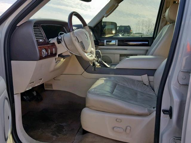 5LMFU28R54LJ38093 - 2004 LINCOLN NAVIGATOR Ağ foto 5