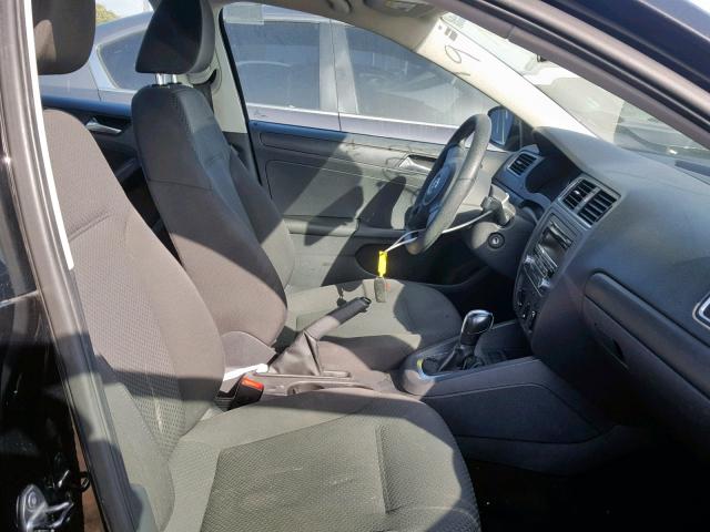 3VW2K7AJ3DM386223 - 2013 VOLKSWAGEN JETTA BASE BLACK photo 5