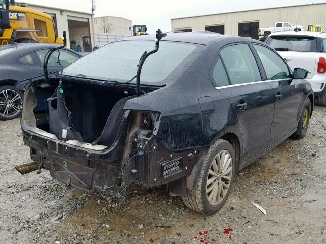 3VWLL7AJ5EM369135 - 2014 VOLKSWAGEN JETTA TDI BLACK photo 4