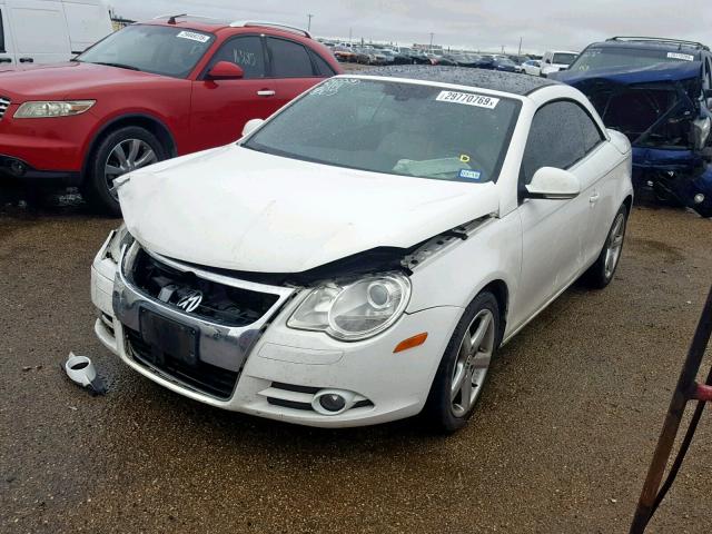 WVWCA71F17V039280 - 2007 VOLKSWAGEN EOS 2.0T S WHITE photo 2