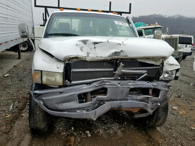 1B6MC3655RS635184 - 1994 DODGE RAM 3500 WHITE photo 9