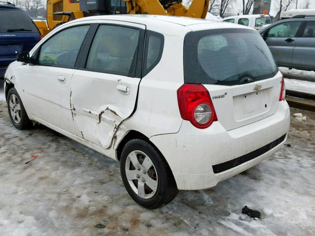 KL1TD66E19B628407 - 2009 CHEVROLET AVEO LS WHITE photo 3