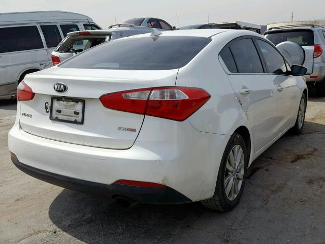 KNAFX4A85E5049641 - 2014 KIA FORTE EX WHITE photo 4