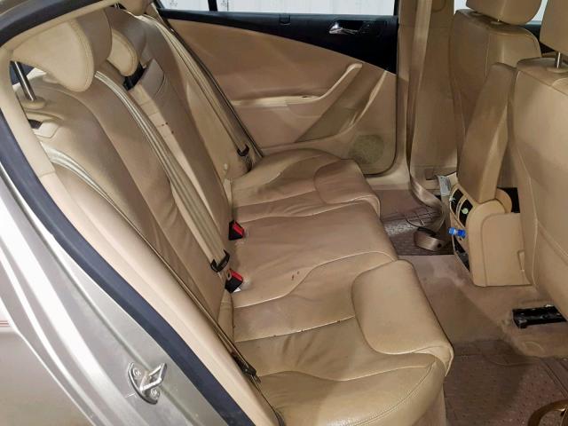 WVWFU73C66P136307 - 2006 VOLKSWAGEN PASSAT 3.6 BEIGE photo 6