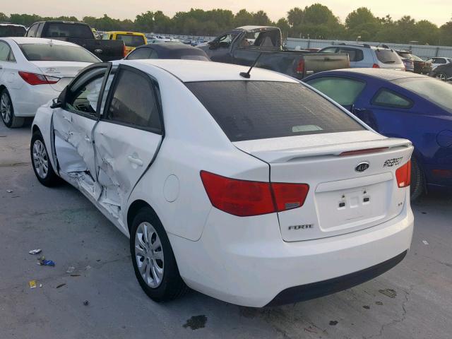 KNAFU4A25C5604850 - 2012 KIA FORTE EX WHITE photo 3