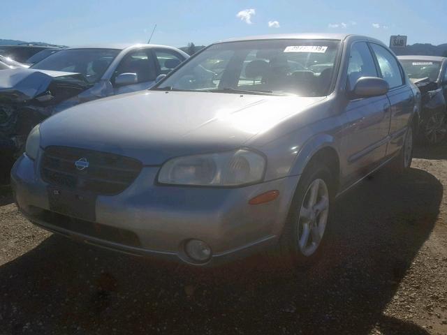 JN1CA31D11T820992 - 2001 NISSAN MAXIMA GXE GRAY photo 2