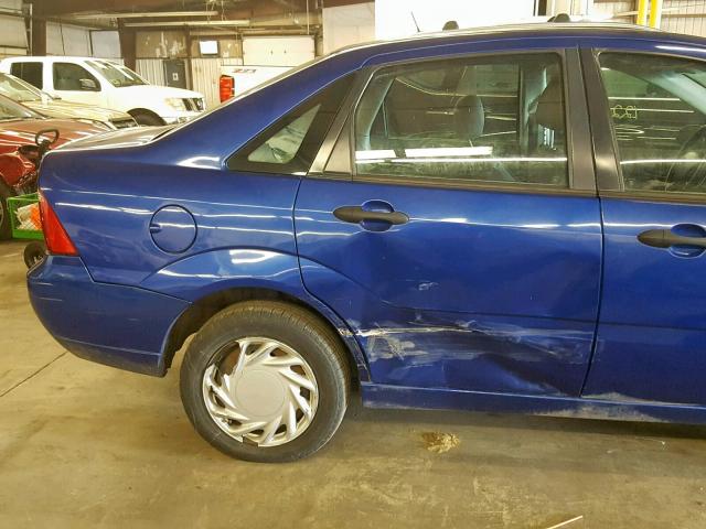 1FAFP34N35W207165 - 2005 FORD FOCUS ZX4 BLUE photo 9