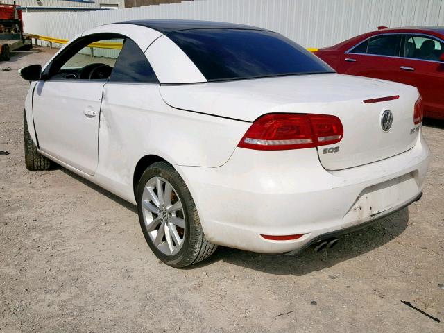 WVWBW8AHXEV000222 - 2014 VOLKSWAGEN EOS KOMFOR WHITE photo 3