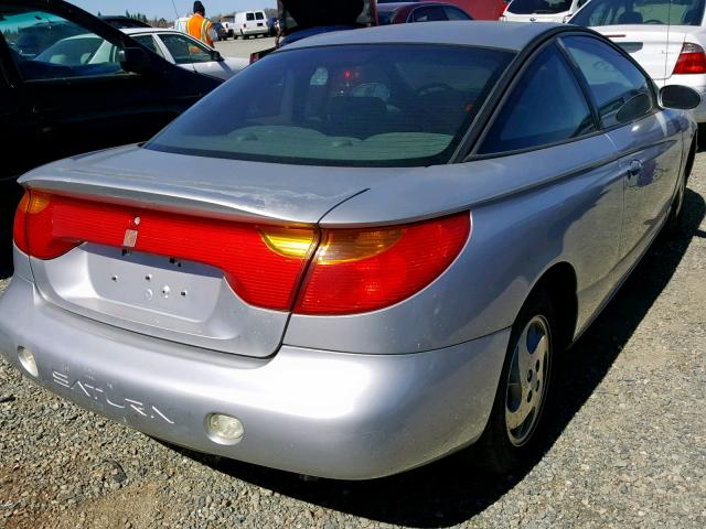 1G8ZY12772Z236525 - 2002 SATURN SC2 WHITE photo 4