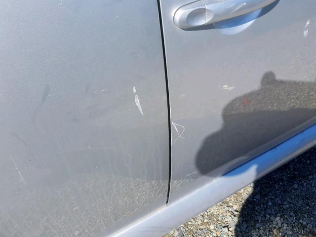 3VWDD21C7YM411797 - 2000 VOLKSWAGEN NEW BEETLE Silber Foto 9